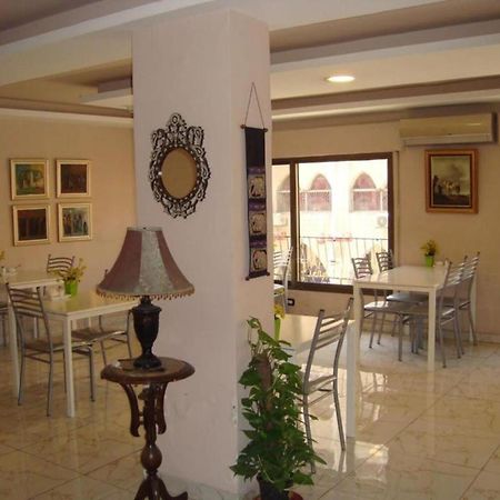 โรวแรมราฟี อัมมาน Hotel ภายนอก รูปภาพ