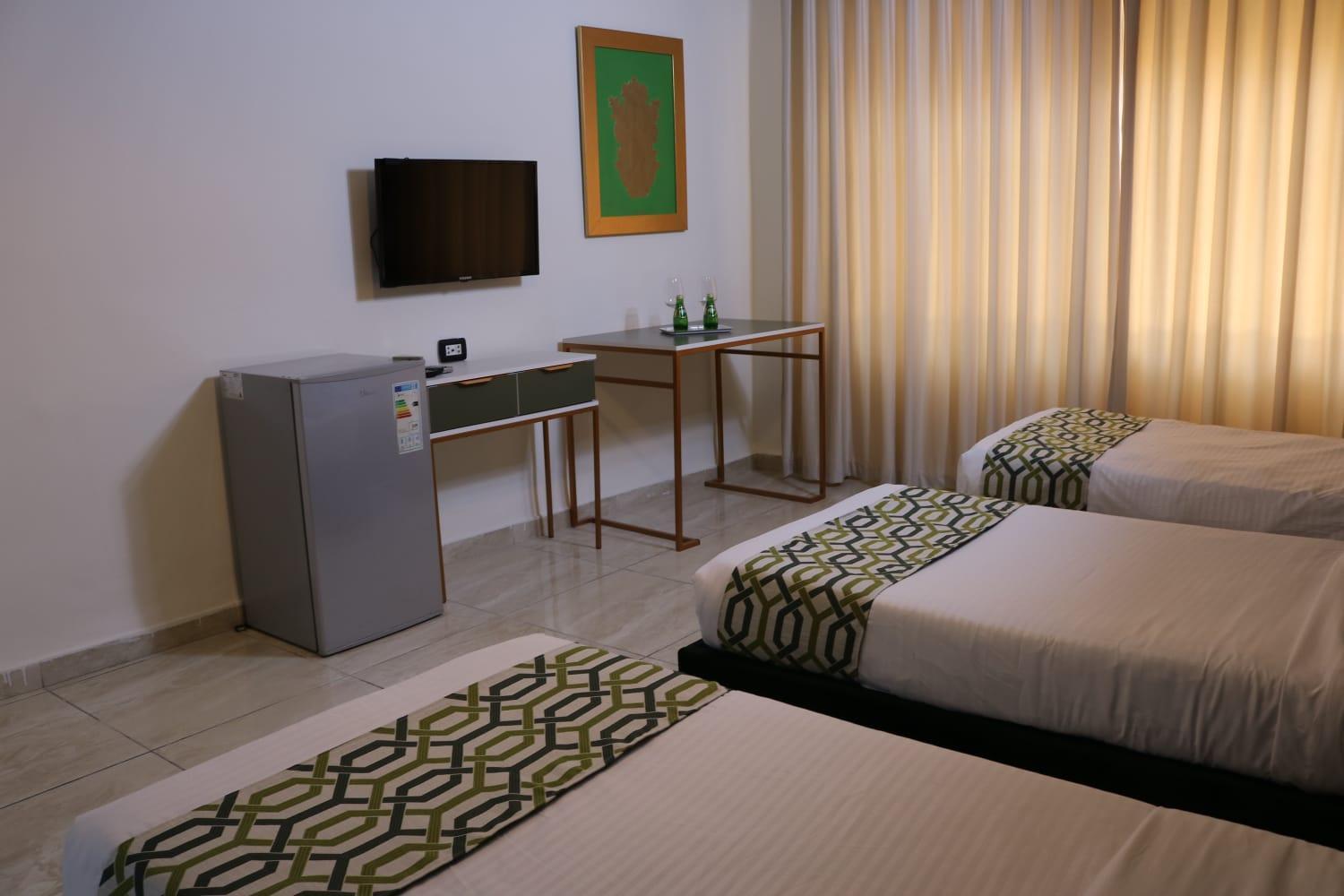 โรวแรมราฟี อัมมาน Hotel ภายนอก รูปภาพ